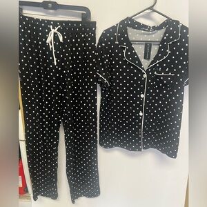 TART INTIMATES PAJAMA SET. SO SOFT. BLACK/WHITE POLKA DOTS.  SIZE MEDIUM   NWT